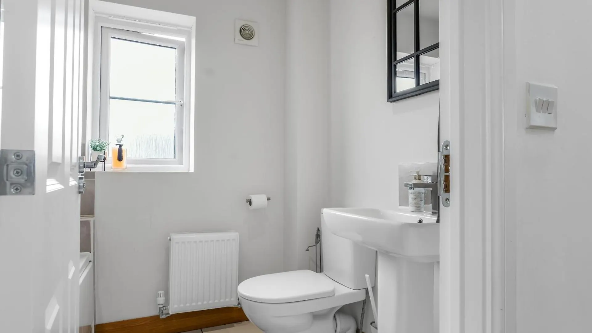Guest house Luxurious 4 Bedroom House Liverpool
